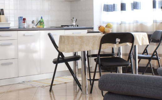 2025年农历三月廿七搬家好吗 搬家入伙吉利吗