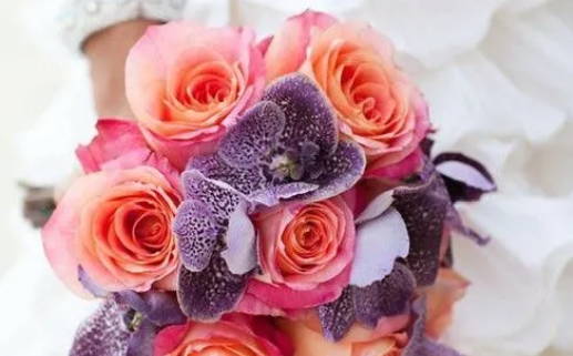 2035年农历正月廿二结婚吉日查询 是办婚礼好日子吗