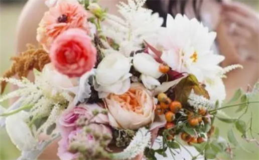 2033年农历二月十二领证好吗 领证结婚吉利吗