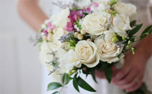 2027年10月10日领证好不好 宜领证吉日查询