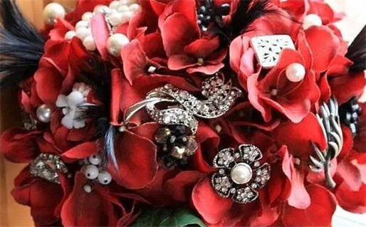 2028年农历五月廿三是不是领证吉日 登记领证吉利吗